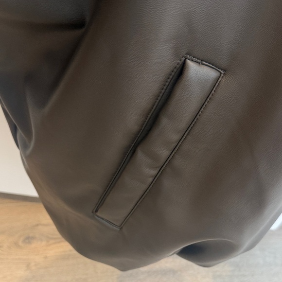 ALO Yoga Women’sDark Brown Bomber Jacket - Picture 5 of 8